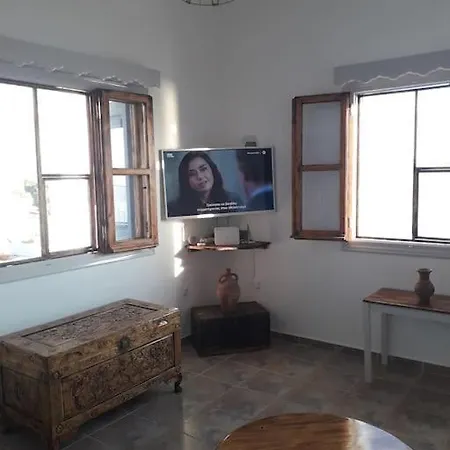 George's Platy Gyalos Panormos (Kalymnos)