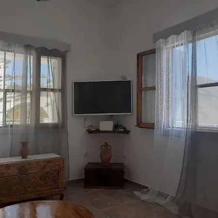 Casa vacanze George's Platy Gyalos *