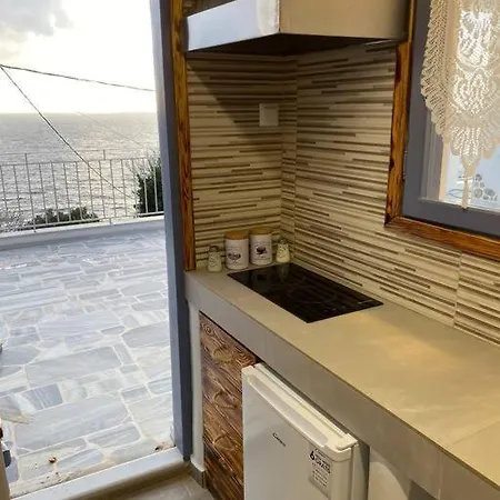 Casa vacanze George's Platy Gyalos *