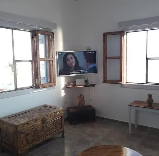 George's Platy Gyalos Panormos (Kalymnos)