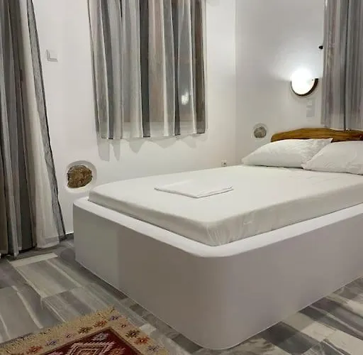 George's Platy Gyalos