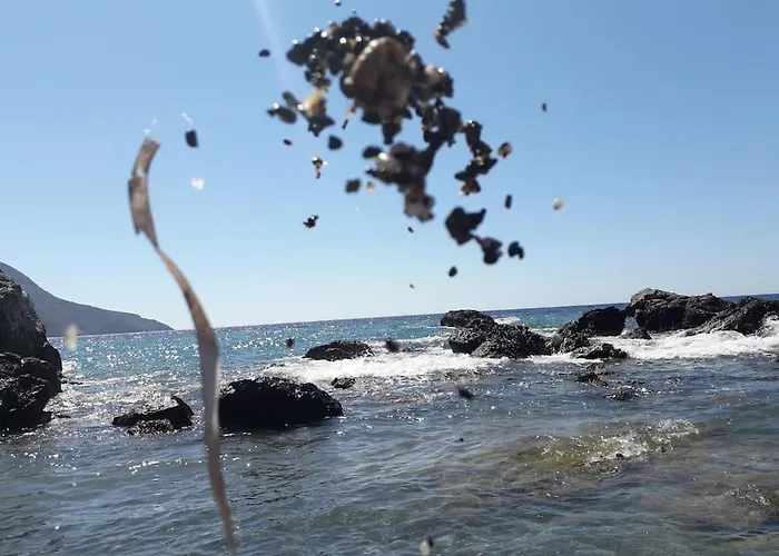 Case de vacanță George's Platy Gyalos Panormos (Kalymnos)