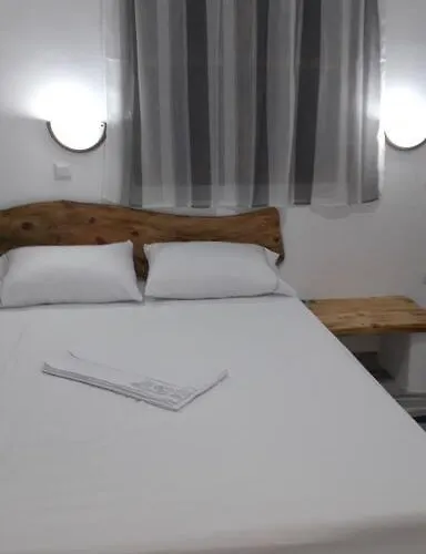 George's Platy Gyalos Panormos (Kalymnos)