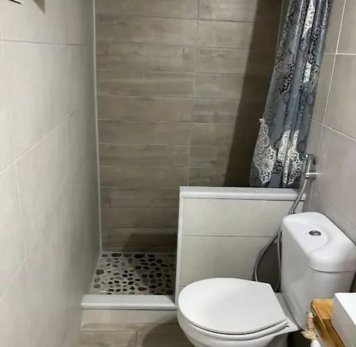 George's Platy Gyalos *